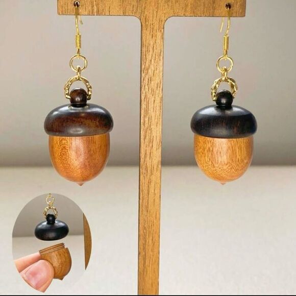 Creative Acorn-Shaped wood Earrings That Open Up - Picture 4 of 12
